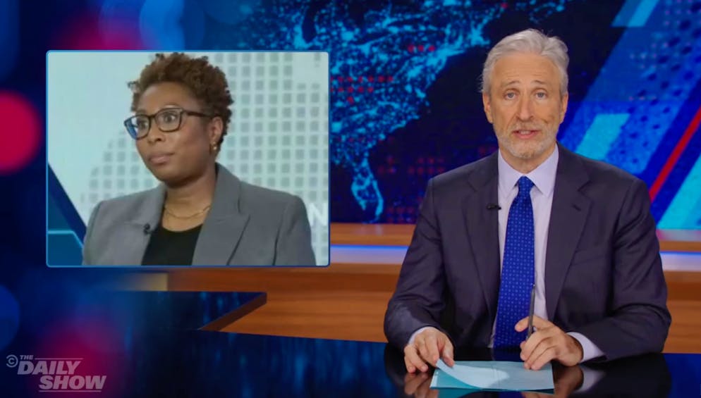 I media hanno imparato dagli errori precedenti? Il volto di Stewart fornisce la risposta.