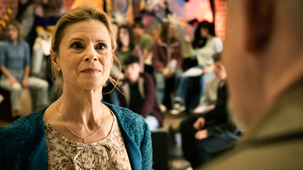 «Tatort» im Check: Warum sind so viele Kommissare Singles?. Früher war Mariella Rosanelli (Leslie Malton) ein bekannter Schlagerstar. Jetzt ist ihr Herzensprojekt das karitative Jugendzentrum «Kids4Care».