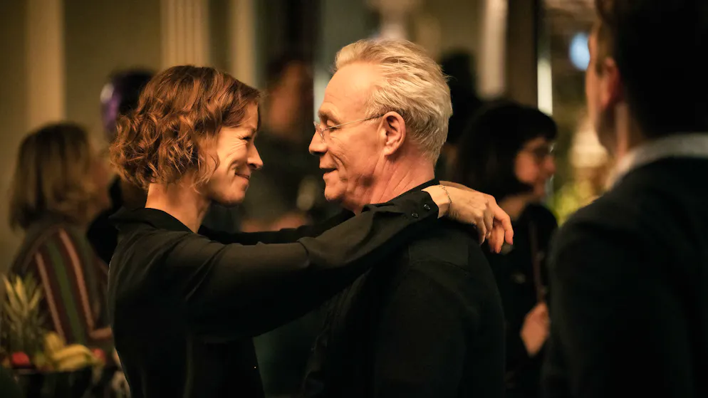 «Tatort» im Check: Warum sind so viele Kommissare Singles?. Der Kölner Kommissar Max Ballauf (Klaus J. Behrendt) und Nicola Koch (Jenny Schily) sind verliebt.