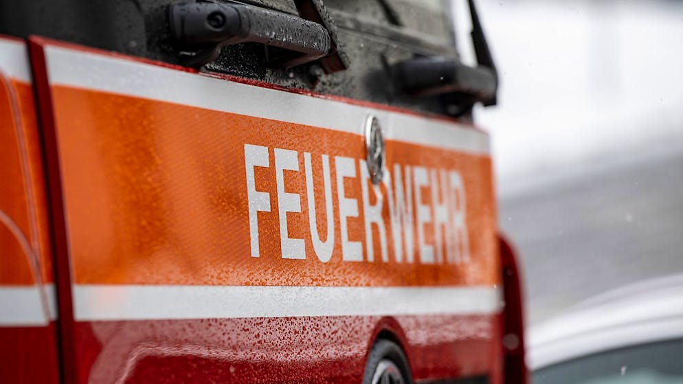 Das Mehrfamilienhaus in Orpund ist nach dem Brand unbewohnbar. (Symbolbild)