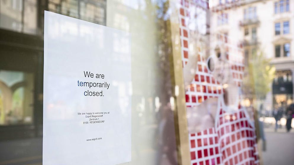 Die Zahl der Firmenkonkurse ist im ersten Quartal 2024 gesunken. Auf dem Foto: ein geschlossenes Geschäft in Zürich (Symbolbild).