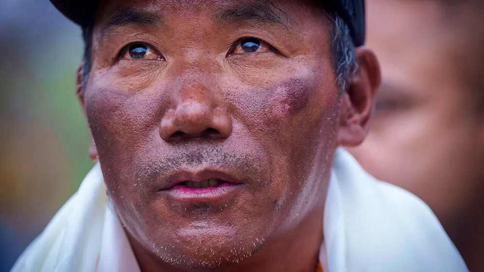ARCHIV - Der bekannte nepalesische Bergführer Kami Rita vom Volk der Sherpa. Foto: Niranjan Shrestha/AP/dpa