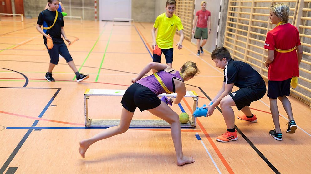 Die Schule Baumgarten im Osten der Stadt Bern erhält eine provisorische Traglufthalle für den Sportunterricht. (Symbolbild)