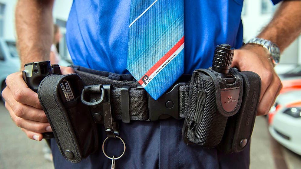 Die Solothurner Kantonspolizei hat am Mittwoch in Egerkingen SO eine mutmassliche Taschendiebin festgenommen, die im Einkaufszentrum Gäupark einem Mann mehrere Tausend Franken gestohlen haben soll. (Symbolbild)