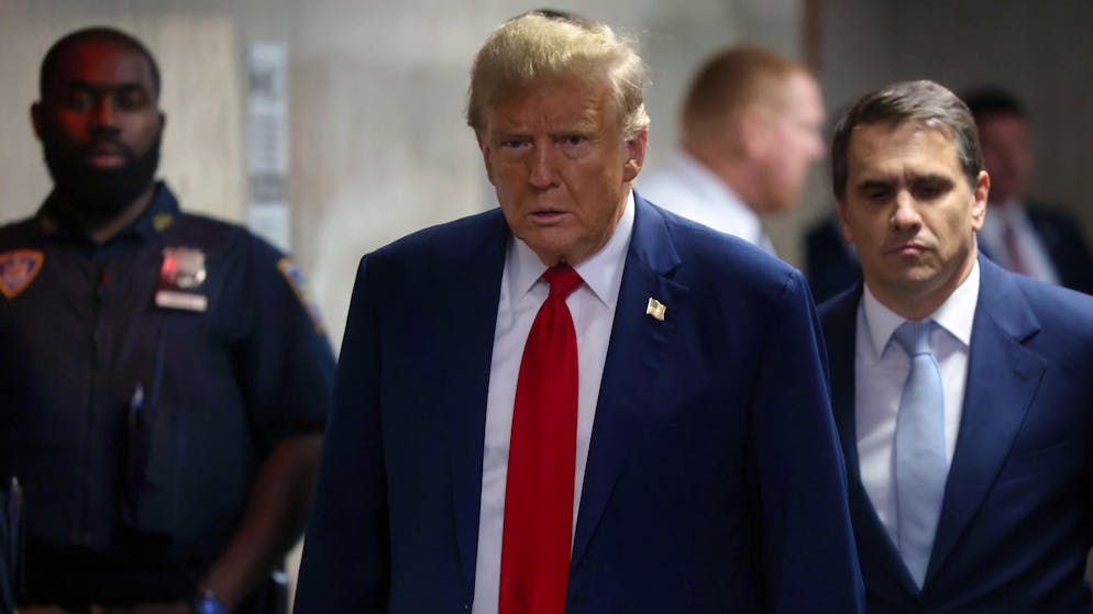 Juristischer Grosskampftag. In Washington befasst sich Supreme Court mit Trumps Immunität, in Manhattan läuft Prozess um Schweigegeld