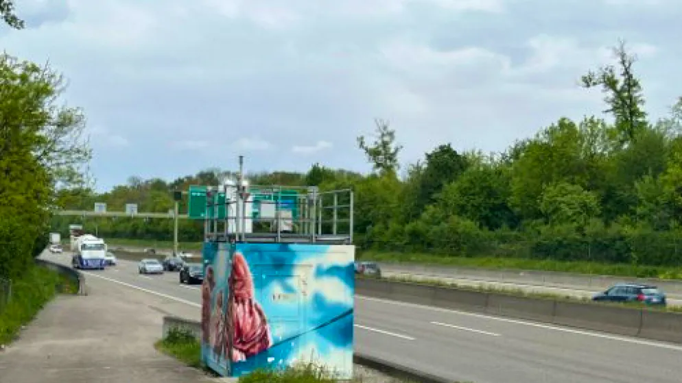 Die Luftmessstation an der A2 in Muttenz.