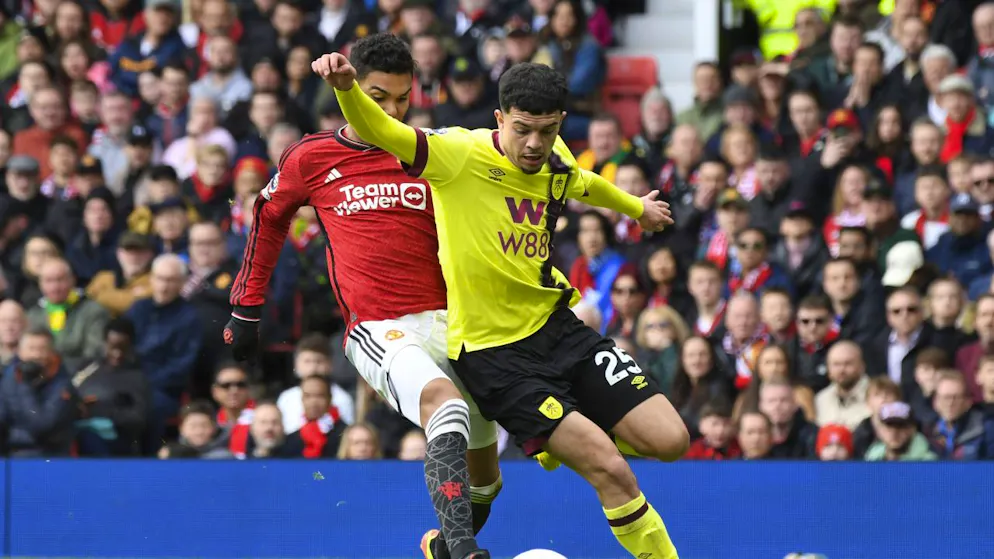 Eiskalt beim Penalty. Amdouni stellt Liverpool mit seinem Tor ein Bein