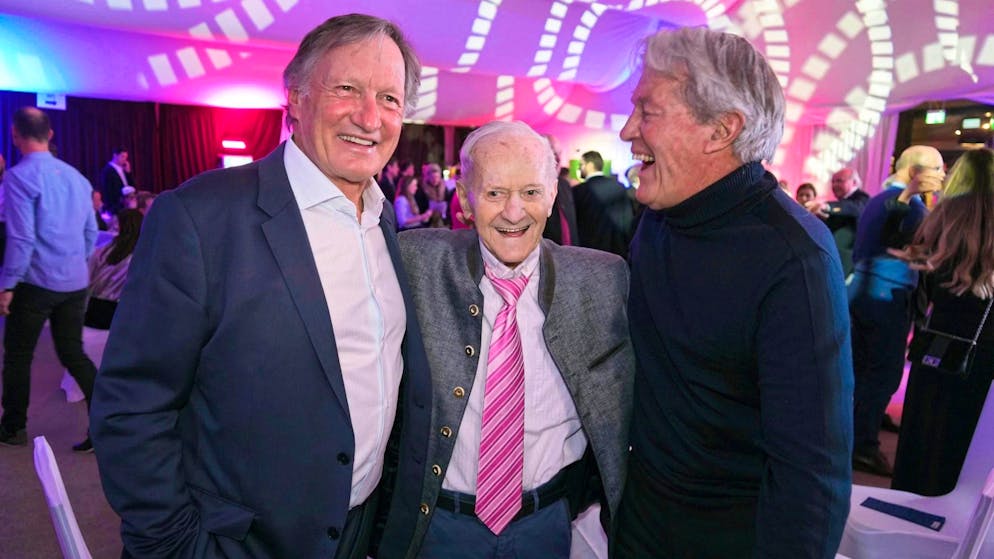 Franz Klammer, Charly Kahr und Bernhard Russi an einem Event.