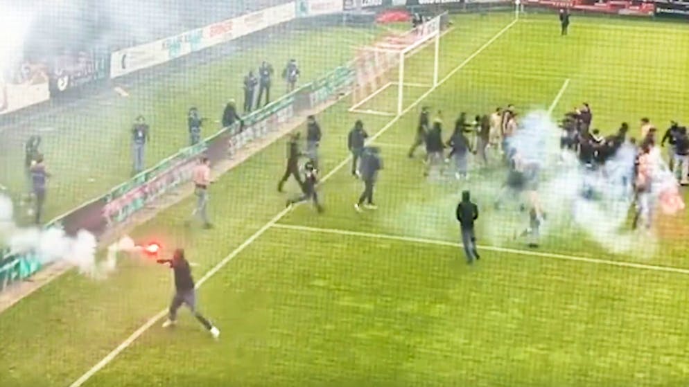 Fackel-Skandal in Winterthur. Wie konnte es zum Eklat kommen? Was droht den Servette-Chaoten jetzt?