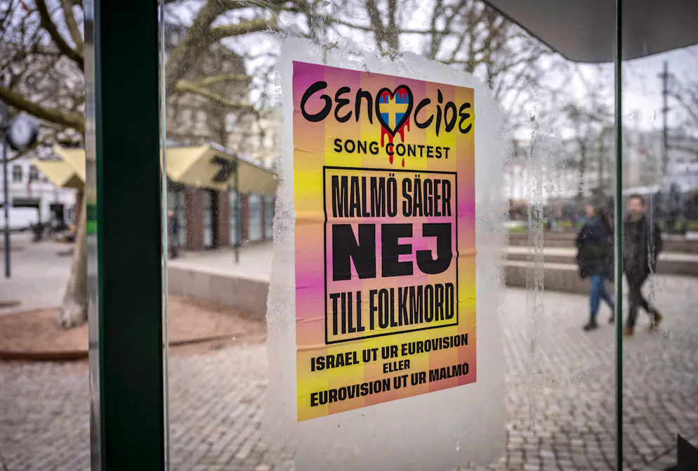 Jetzt schon hängen in der schwedischen Stadt Malmö Poster, die gegen Israels Teilnahme am Eurovision Song Contest sind. Statt «Eurovision» steht dort «Genozid». Weiter heisst es: «Israel raus aus der Eurovision oder Eurovision raus aus Malmö».