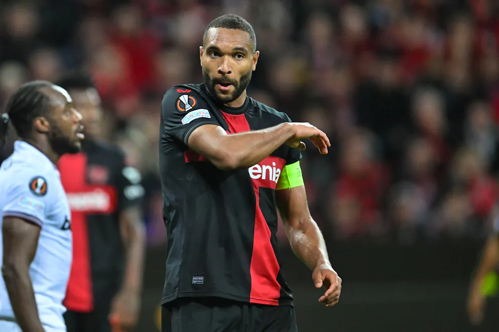 Jonathan Tah soll bei Leverkusen bleiben – zumindest in dieser Spielzeit.