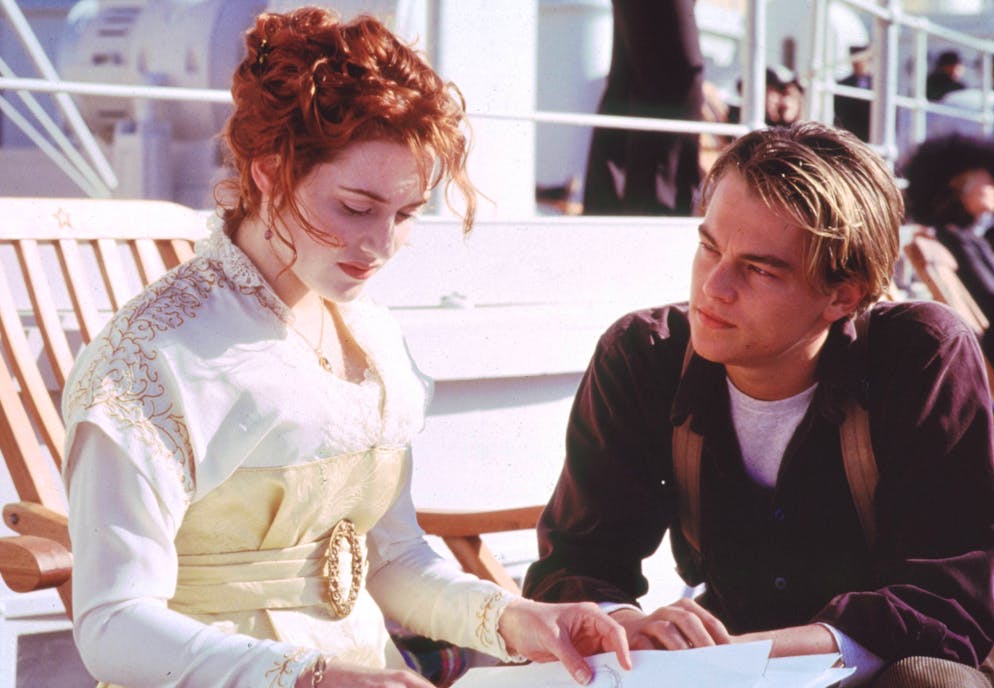 Kate Winslet. Durch den Blockbuster «Titanic» (1997) wurde Kate Winslet an der Seite von Schauspieler Leonardo Di Caprio weltberühmt. Die beiden verbindet auch noch heute eine enge Freundschaft.