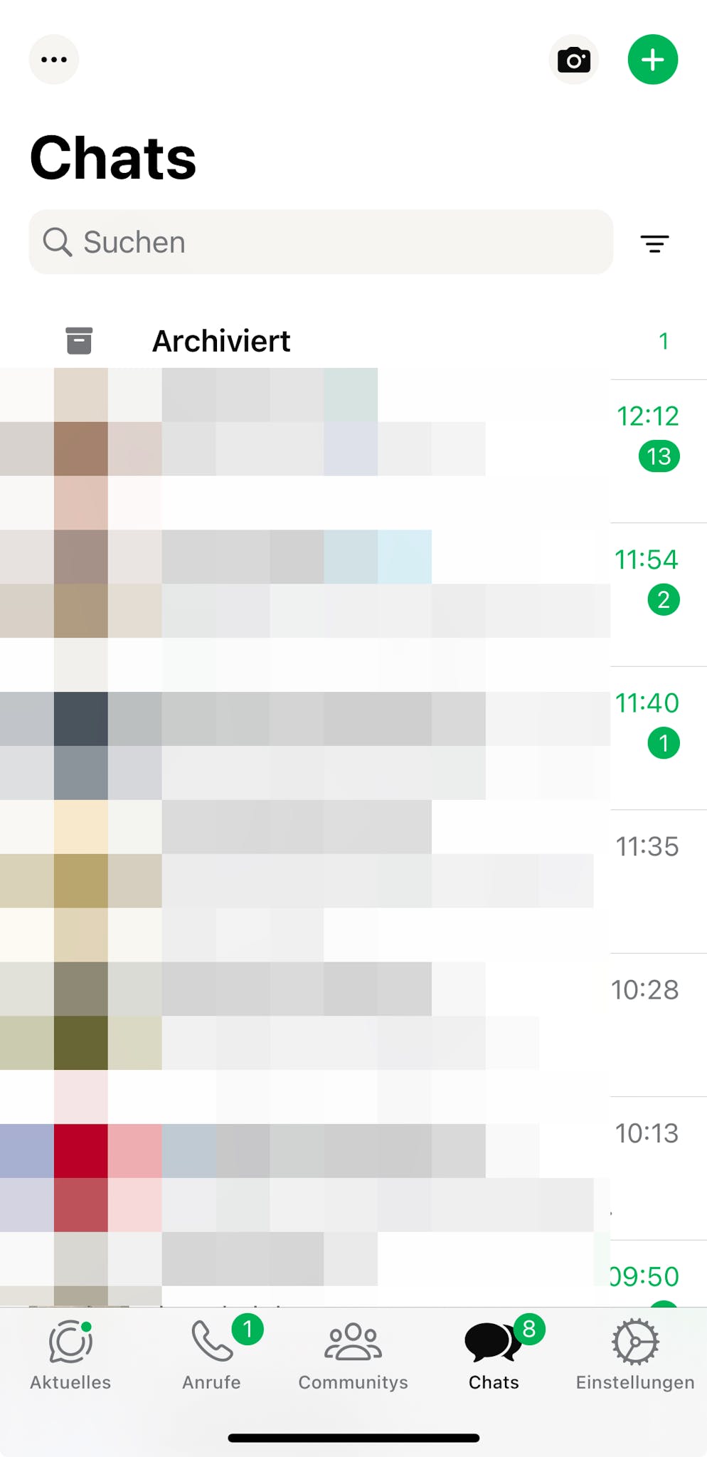 Whatsapp now welcomes you in green - and not all users are happy.