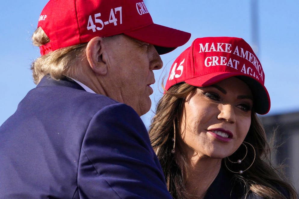 Donald Trump strebt die Rückkehr ins Weisse Haus an – mit Kristi Noem an seiner Seite?