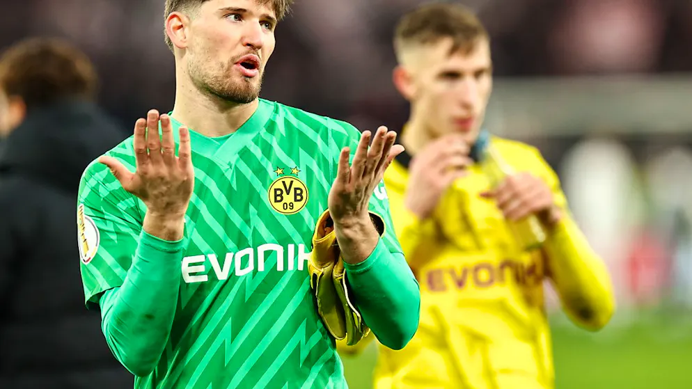 Der unbeständige BVB steht an der Pforte zum Champions-League-Final - Gallery. Gregor Kobel ärgert sich über den mageren 5. Tabellenplatz und die Kluft zu den ersten vier