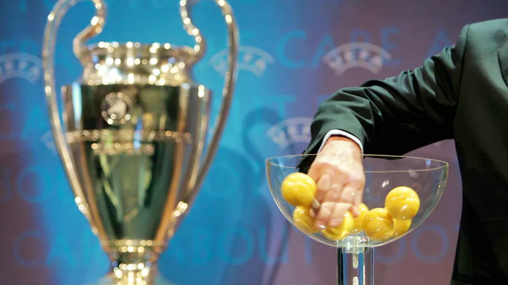 Der unbeständige BVB steht an der Pforte zum Champions-League-Final - Gallery. Glückliche Fügung: Dank der anstehenden Champions-League-Reform und dem guten Abschneiden der deutschen Klubs in den laufenden Europacup-Wettbewerben kann sich Dortmund wahrscheinlich auch als Fünfter der Bundesliga für die Königsklasse qualifizieren