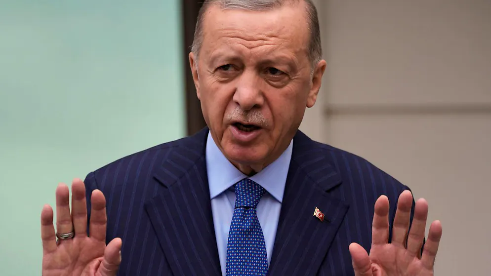 Der türkische Präsident Recep Tayyip Erdogan spricht während einer Pressekonferenz nach dem Freitagsmittaggebet am 3. Mai 2024. 