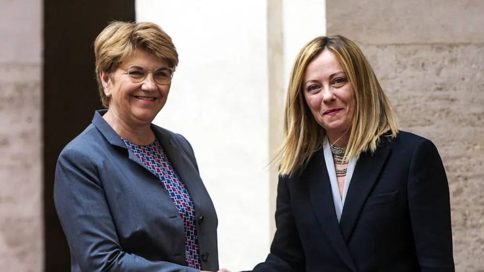 Bei den Verhandlungen über ein neues Abkommen mit der EU kann die Schweiz laut Bundespräsidentin Viola Amherd (links) auf die Unterstützung Italiens zählen. "Mir wurde Unterstützung zugesagt", sagte sie im Nachgang zum Treffen mit Italiens Ministerpräsidentin Giorgia Meloni. (Archivbild)