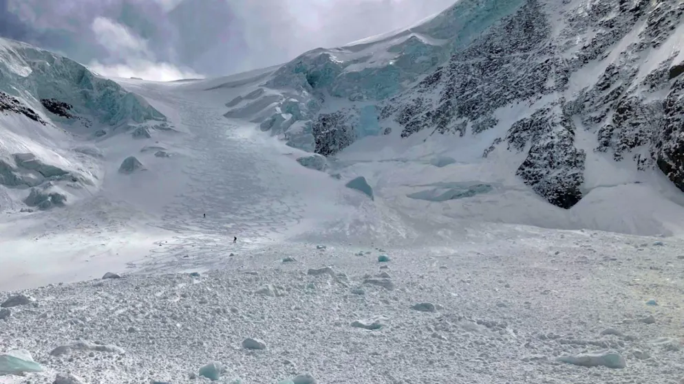 Der deutsche Skitourengänger wurde im Engadin unterhalb der auf 3673 Meter Höhe gelegenen Fuorcla Bellavista am Piz Palü von einem Eisabbruch verschüttet.