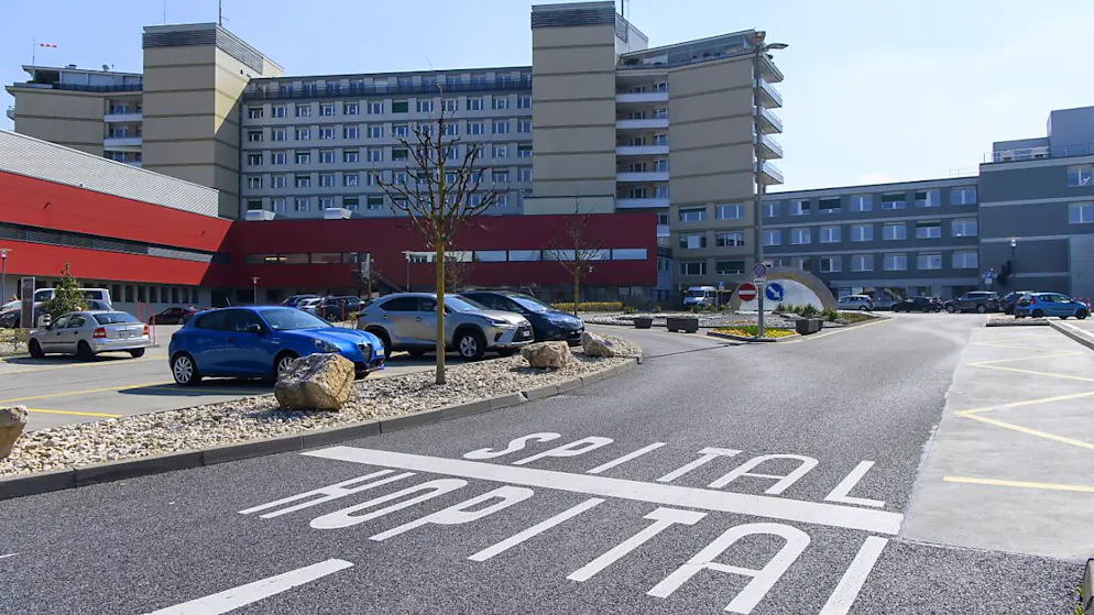 Die Führung des Freiburger Spitals plant unter anderem einen Ausbau der Betten in der Altersmedizin. (Archivbild)