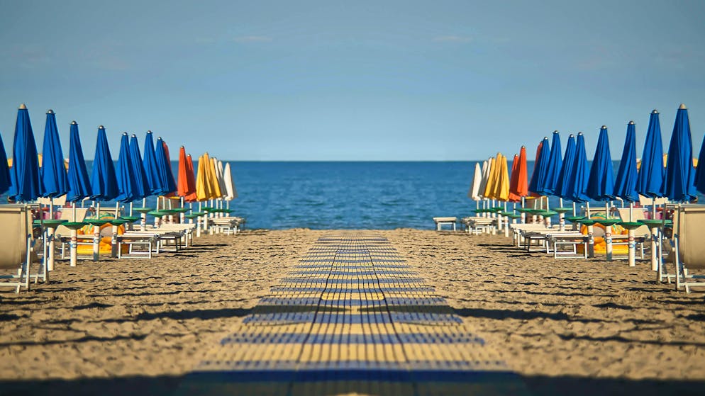 Lignano büsst freizügige Touristinnen. Italienischer Badeort führt Bikini-Verbot ein