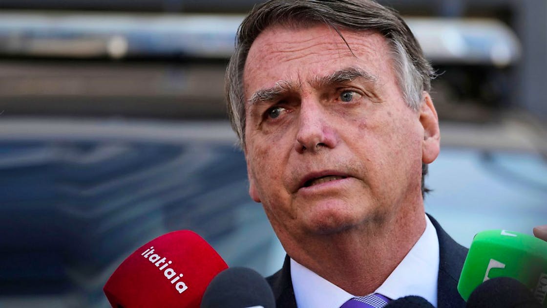 ‘Sem data de lançamento prevista’: Ex-presidente Bolsonaro é levado ao hospital em São Paulo