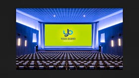 B2B Best Practice Werbung Beispiel Leinwandwerbung blue Cinema
