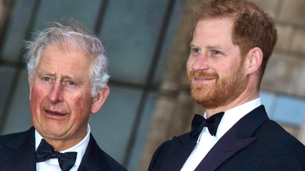 No meeting between father and son. King Charles makes fun of Prince Harry