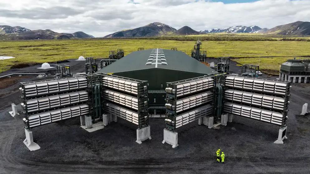«Mammoth» (Mammut) nennt das Schweizer Unternehmen Climeworks sein neues Werk auf Island. Es ist die grösste CO2-Entnahme- und Einlagerungs-Anlage der Welt.