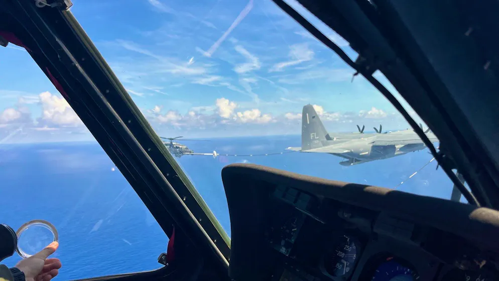 650 Kilometer von Küste entfernt. US-Luftwaffe rettet Kind und Mutter von Kreuzfahrtschiff