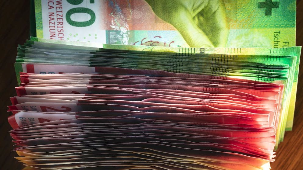 The biggest construction sites. The federal government could save billions of our tax money