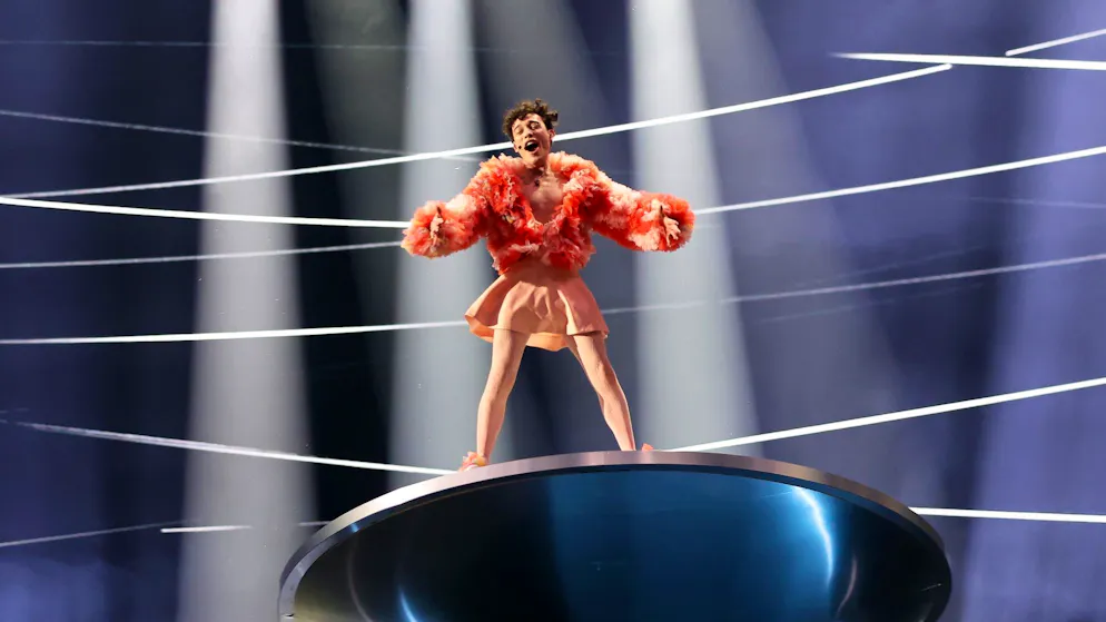 Is ESC star now looking for happiness in England?. Nemo separates from management