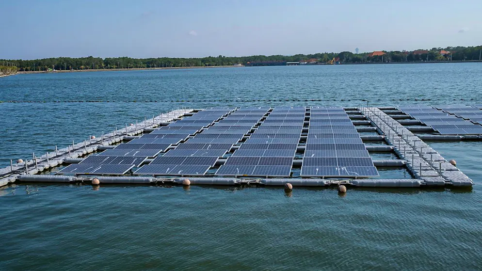 Schwimmende Solarpanels: In Afrika könnte die Technologie zu einer robusteren Stromversorgung beitragen. (Archivbild)
