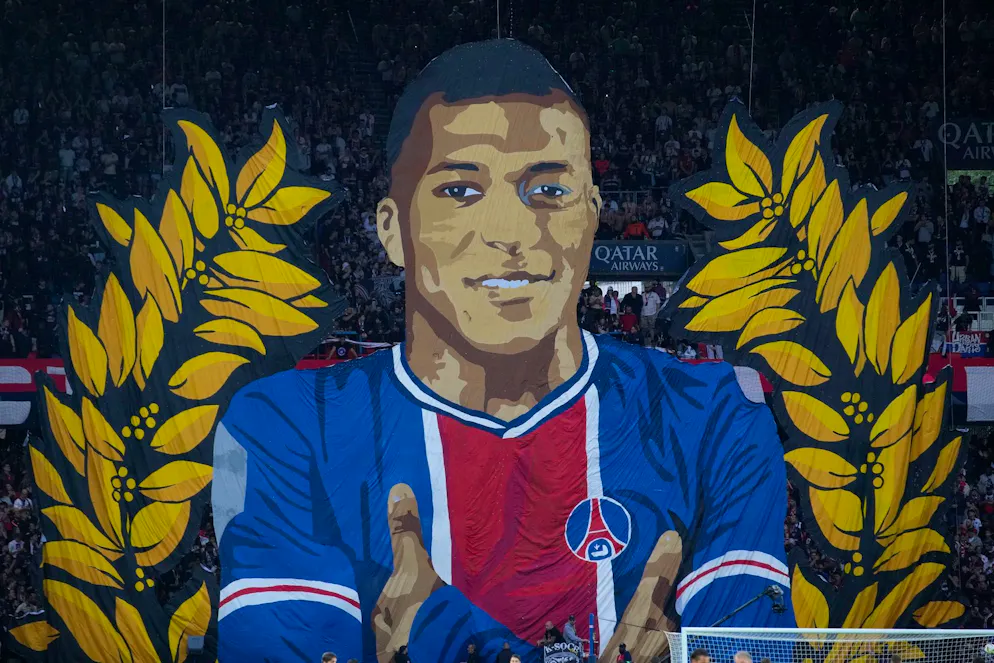 Niederlage für Mbappé in letztem Heimspiel mit PSG - Gallery. Mbappé wurde vor Anpfiff der Partie gegen Toulouse mit einer großen Choreo geehrt.