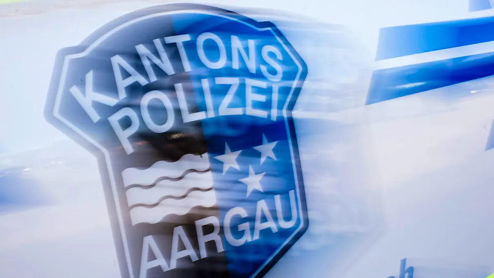 Nach seinem Unfall nahm die Polizei dem 19-jährigen Motorradfahrer den Führerausweis ab. (Symbolbild)