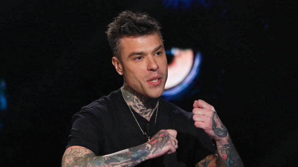 Che fine ha fatto?. Fedez è sparito dai social, circolano voci di un nuovo ricovero