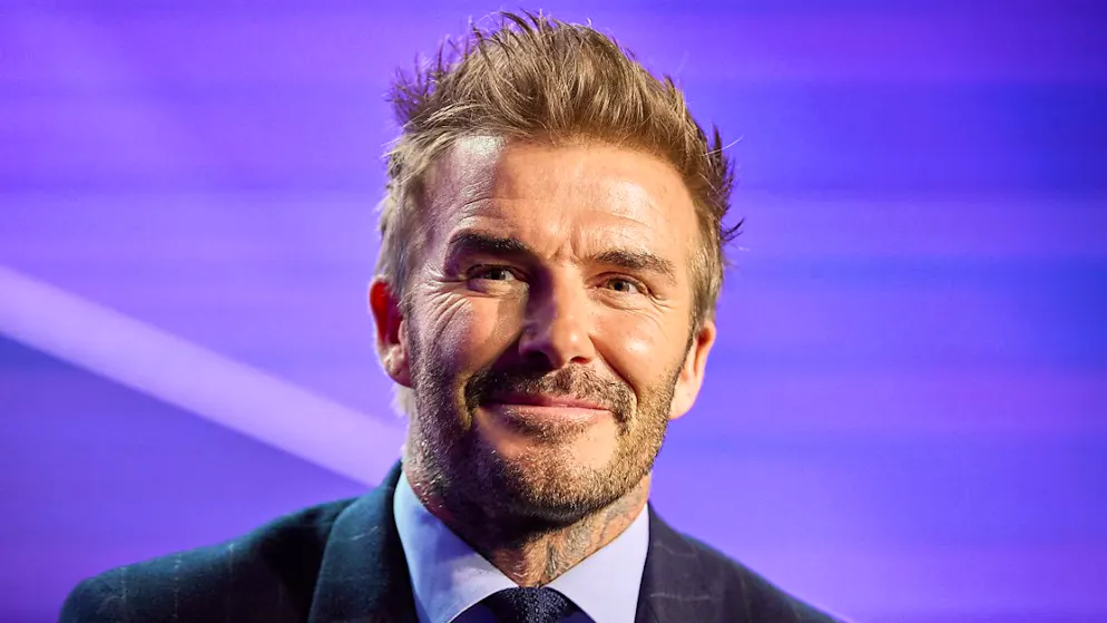 Gut anziehen kann es sich ja. Jetzt will David Beckham auch beweisen, dass er gute Kleider entwerfen kann. (Archivbild)