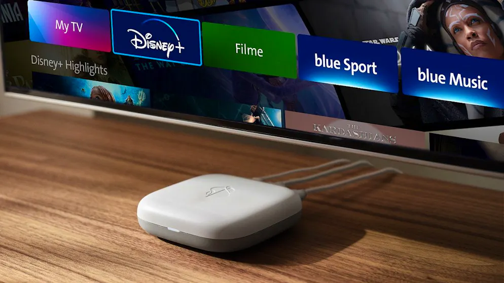 Die TV-Box 5 von Swisscom ermöglicht die Nutzung von Apps, Streaming-Diensten und dem Google-Sprachassistenten.