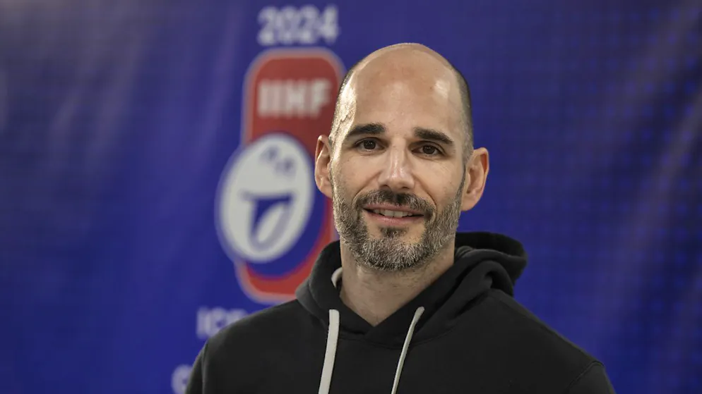 Performance Coach Stefan Schwitter macht die Schweizer Spieler körperlich und mental fit