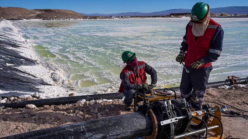 Die IEA mahnt mehr Invesitionen in den Abbau von Rohstoffen wie Lithium an. (Archivbild)