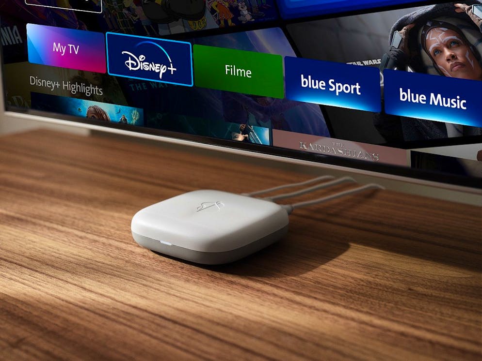 La TV-Box 5 de Swisscom permet d’utiliser des applications, des services de streaming et l’assistant vocal de Google.