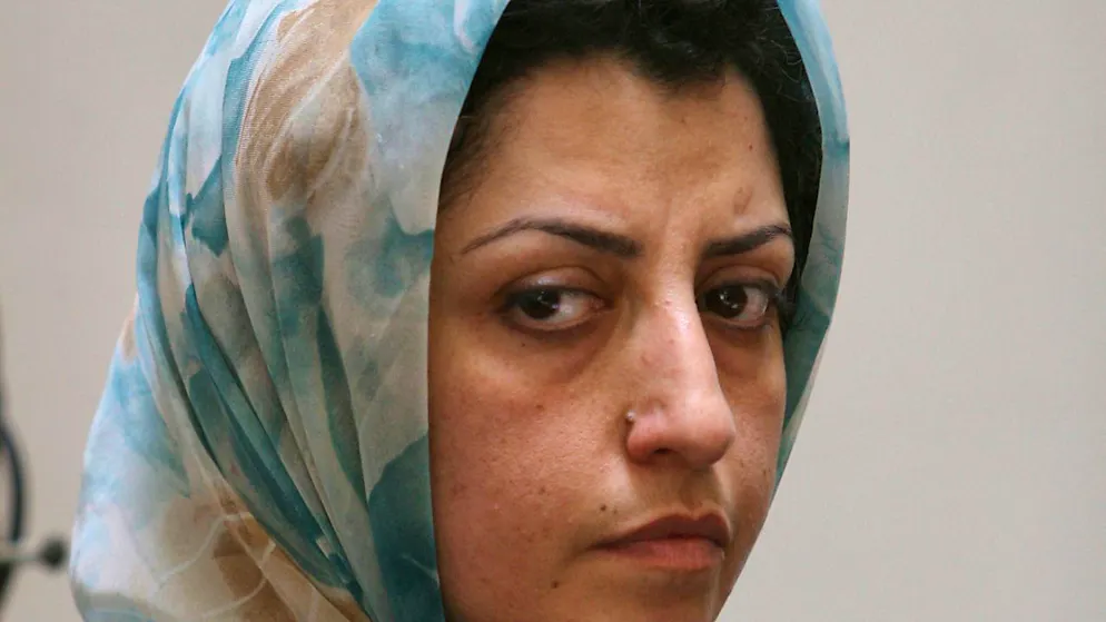ARCHIV - Gege Narges Mohammadi, Friedensnobelpreisträgerin aus dem Iran, soll es zu einem weiteren Prozess wegen Propaganda gegen das islamische System des Landes geben. Foto: Vahid Salemi/AP/dpa