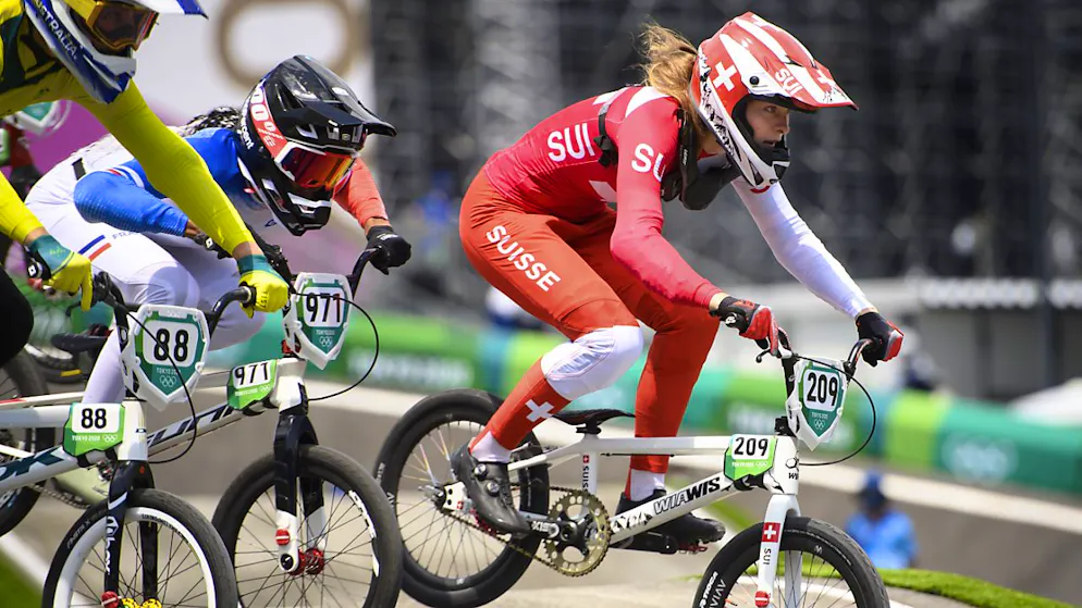 Zoé Claessens hat in diesem Heat die Konkurrentinnen im Griff: Archiv-Aufnahme von den Olympischen Spielen in Tokio