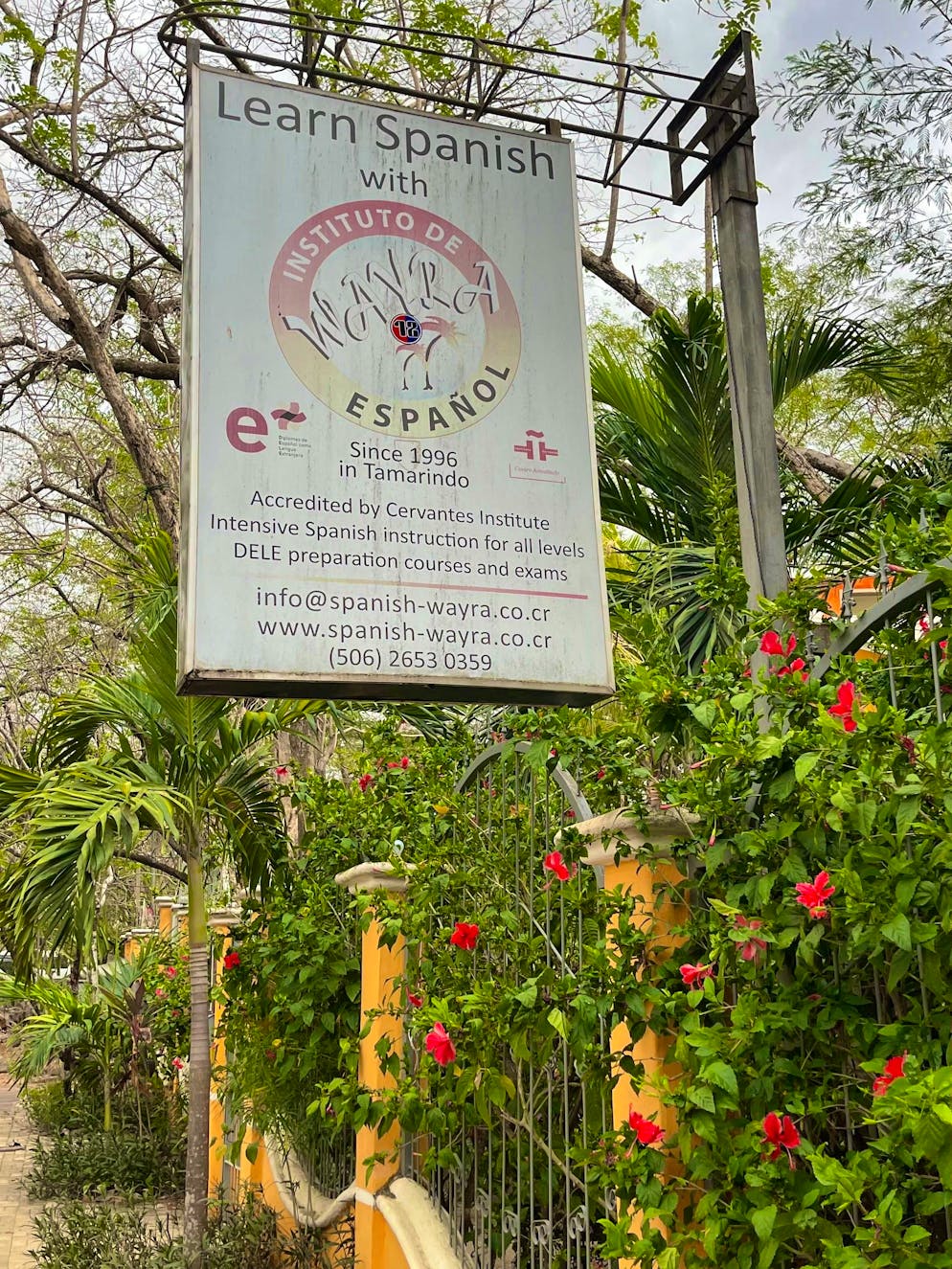Il grigionese Reto Patt vive in Costa Rica da 30 anni. La maggior parte degli studenti di lingua proviene dalla Svizzera o dalla Germania, spiegano i Patt.