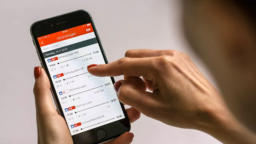 Immer mehr Billetts in der Schweiz werden mit dem Handy gekauft. (Symbolbild)