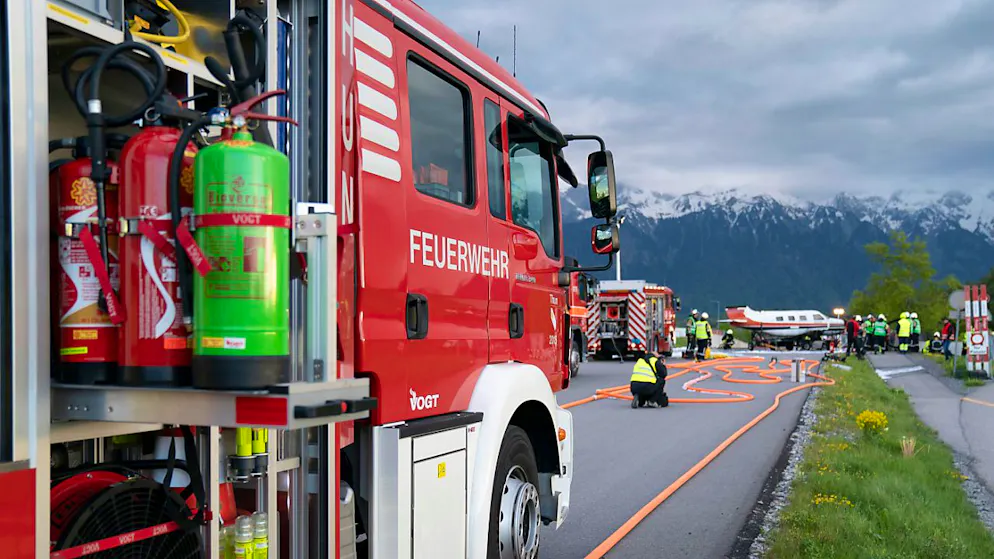Die Thuner Feuerwehr soll im Westquartier einen neuen Stützpunkt erhalten, den sie mit dem Zivilschutz und dem Rettungsdienst des Spitals teilt. (Archivbild)