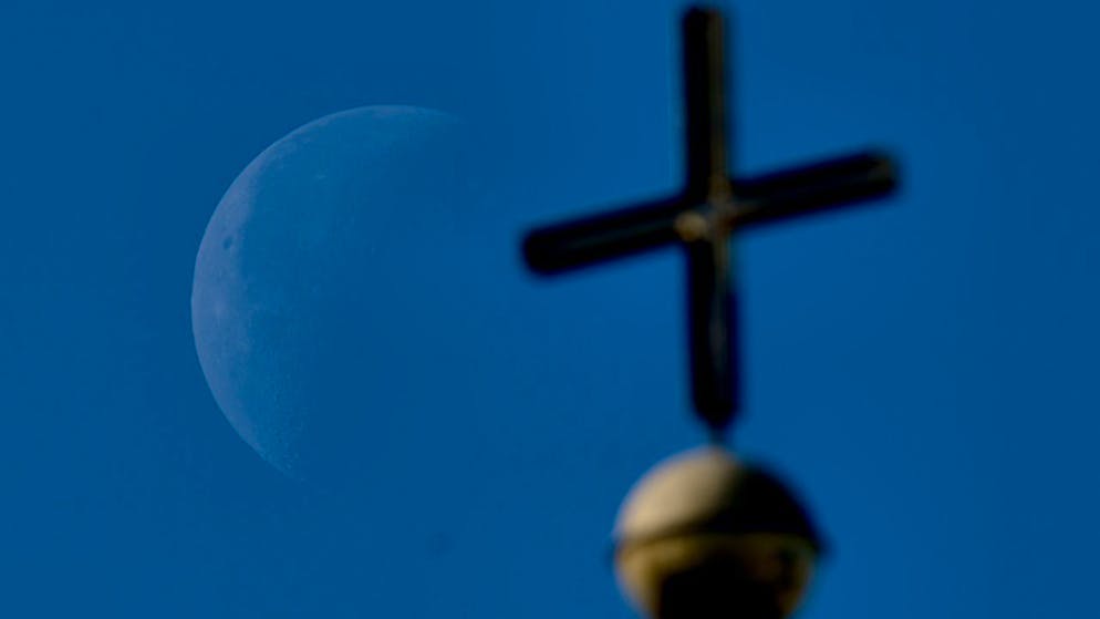 Un prêtre de 46 ans a été condamné mardi par le tribunal correctionnel de Belfort à un an d'emprisonnement pour l'agression sexuelle d'une paroissienne en juillet 2023. (photo symbolique).