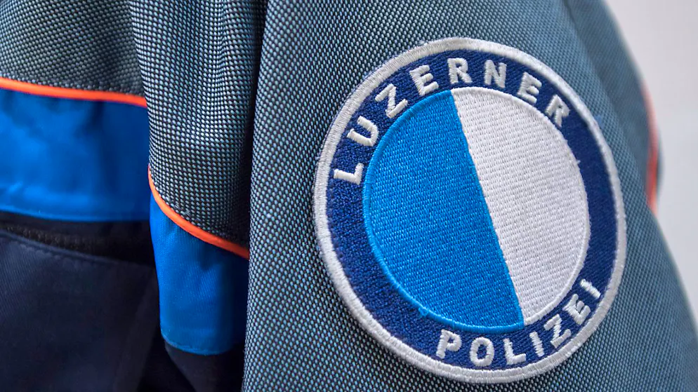 Die Luzerner Polizei musste Ende April zu einem Unfall in Hildisrieden ausrücken. (Symbolbild)