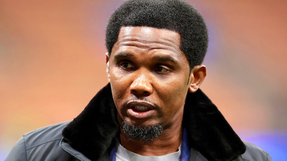 «Ne me parlez pas ainsi !». L’altercation lunaire de Samuel Eto'o avec «son» sélectionneur