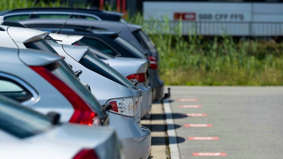 La police les a saisis les trois véhicules et a placé les suspects en détention (photo d'illustration, archives).